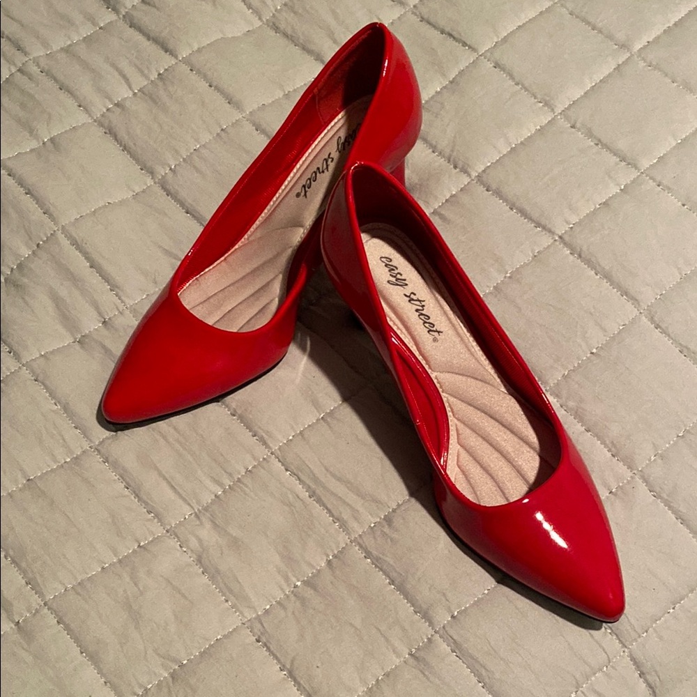 Easy Street Women's Red Flats